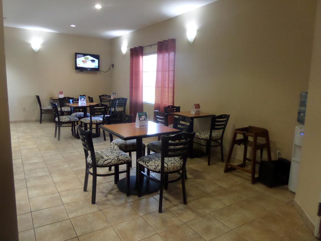 Hotel Quality & Charles South Lake Charles