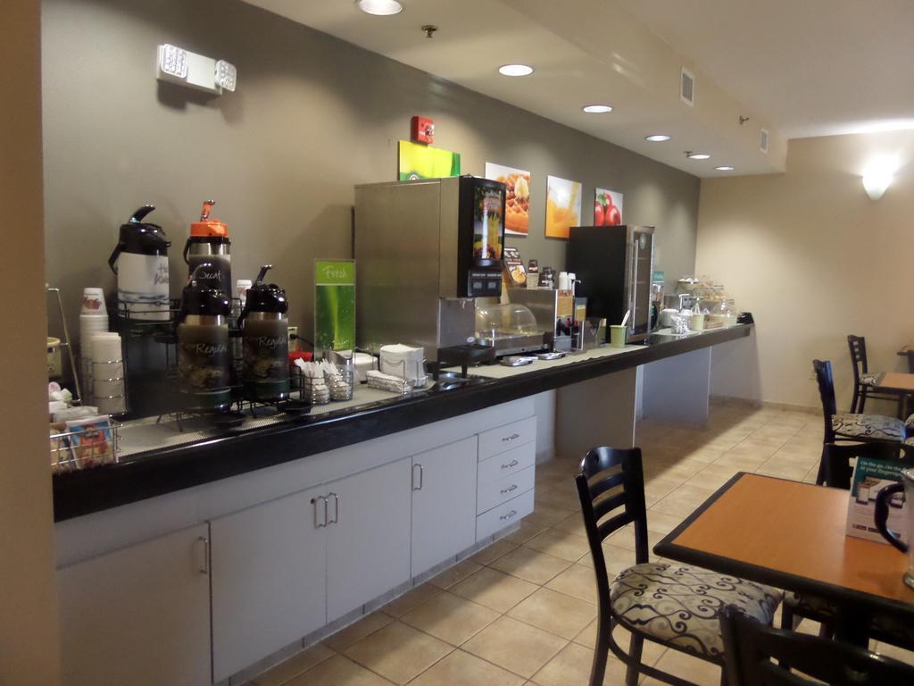Quality & Charles South 3* Lake Charles