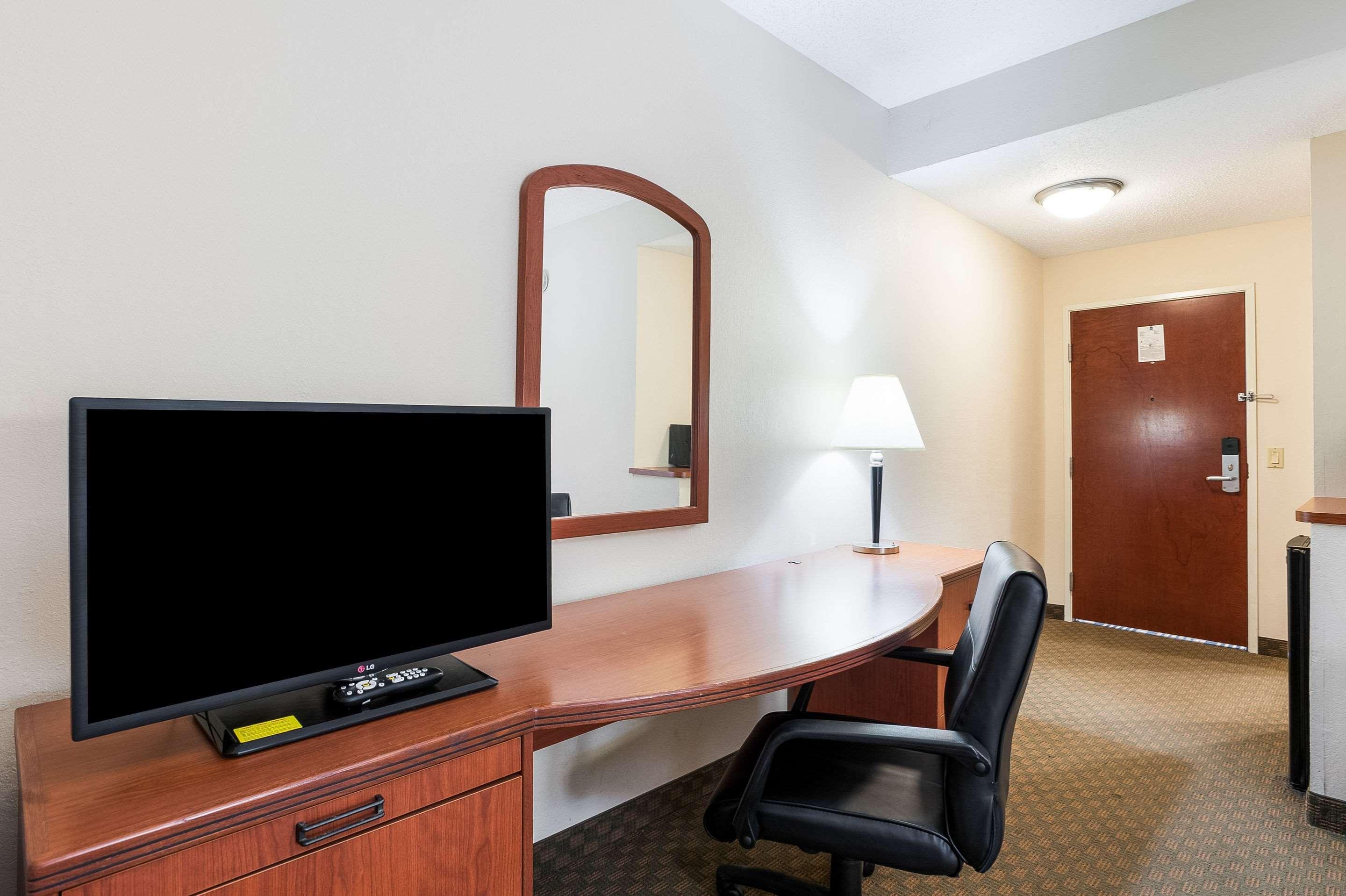 Hotel Quality & Charles South 3*
