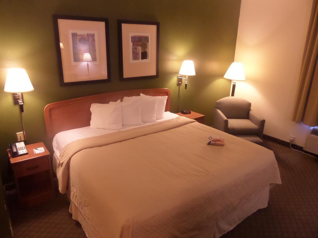 Quality & Charles South Hotel 3*