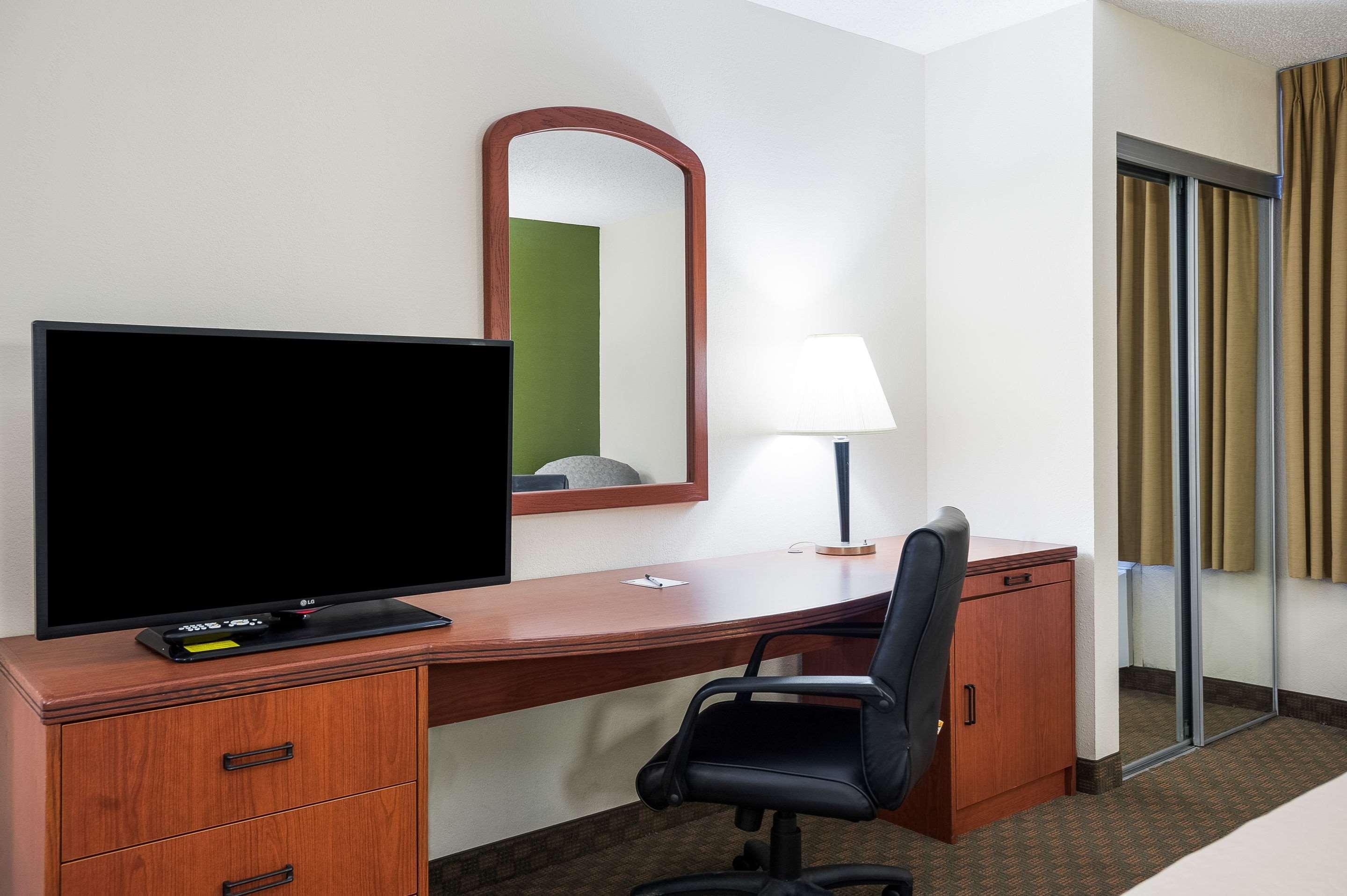 Hotel Quality & Charles South