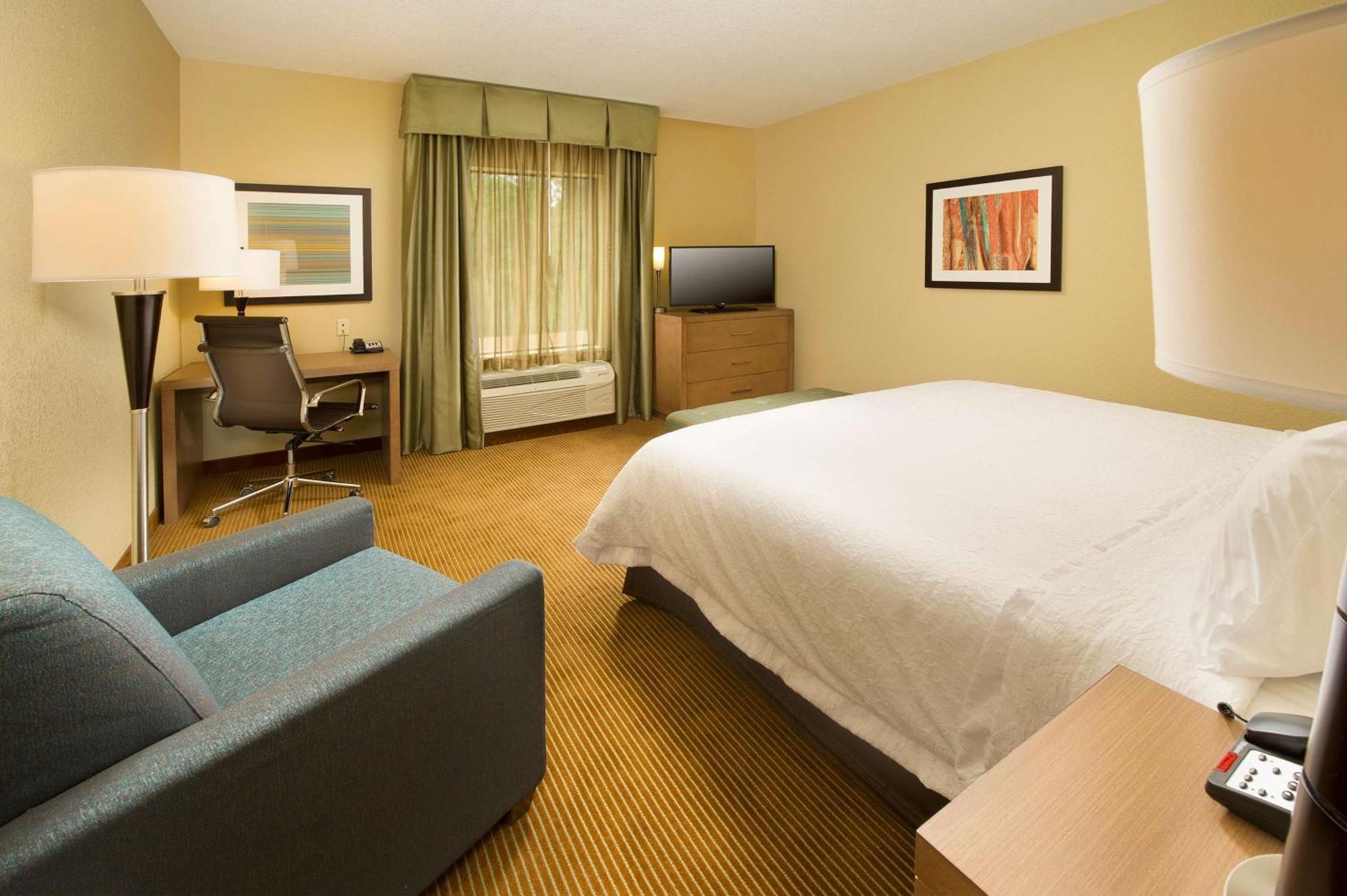 Inn Hampton Charles