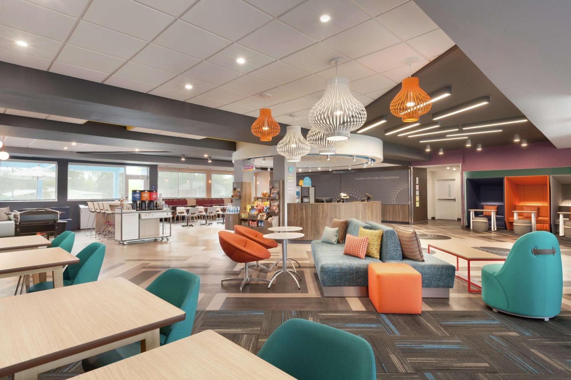 Hotel Tru By Hilton Charles 3*