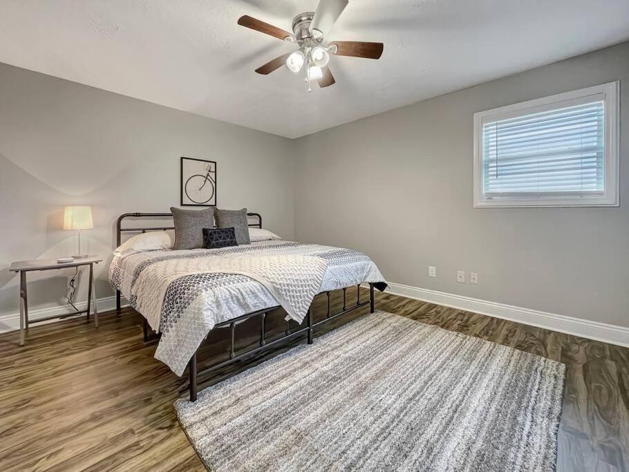 1 Bedroom Charles 25 Lake Charles
