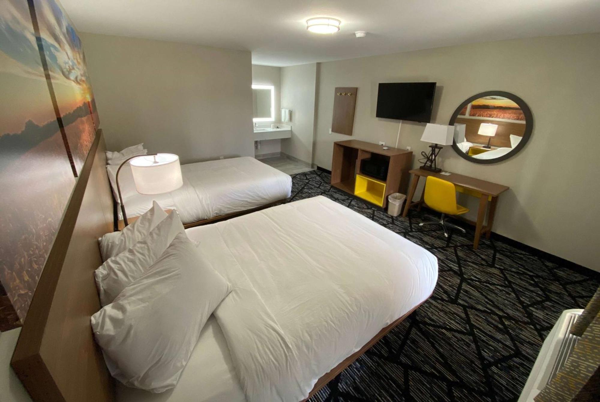 Days By Wyndham Hotel Lake Charles