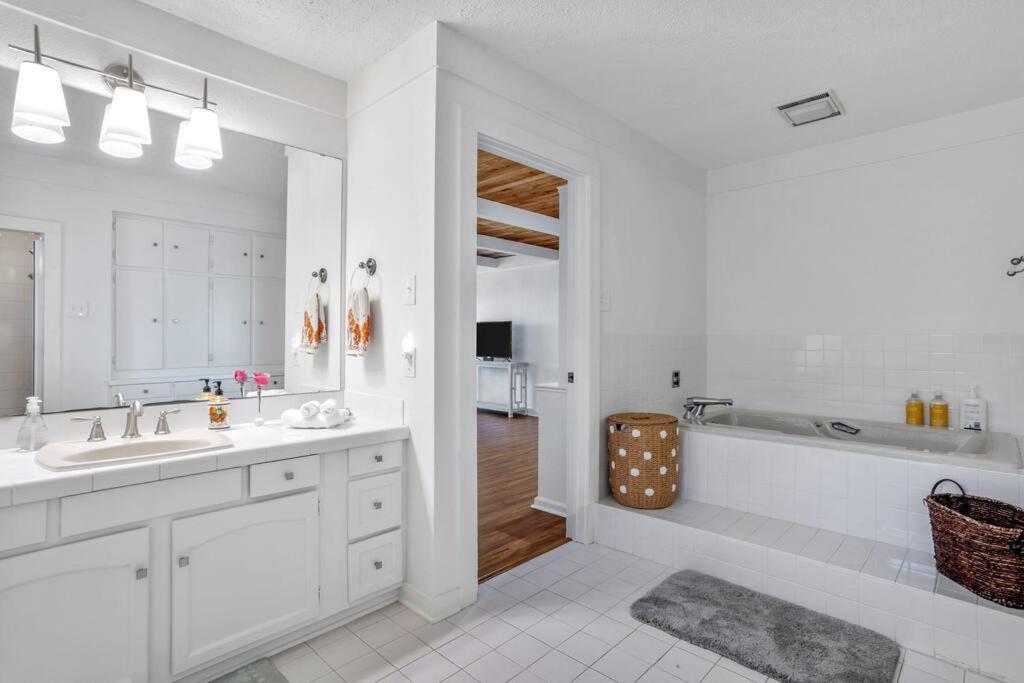 3 Bedroom House On The *