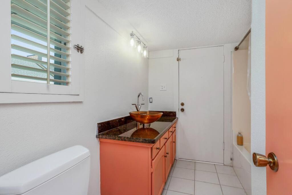 3 Bedroom House On The * Lake Charles