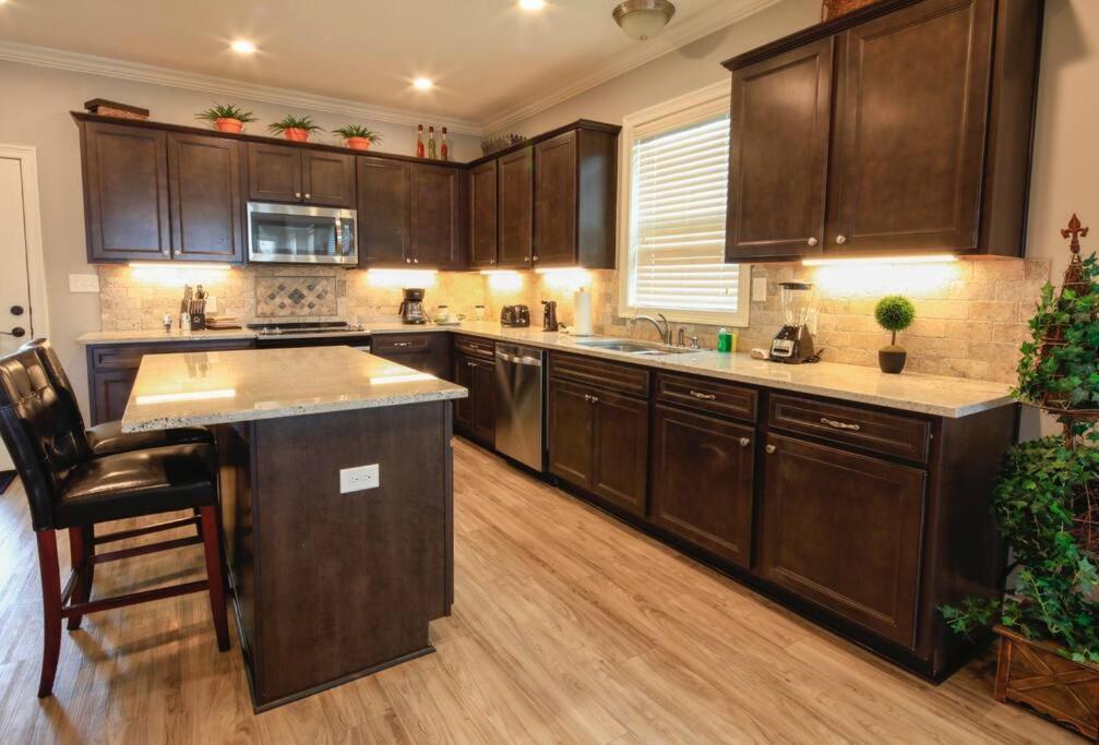 Luxury 2 Bedroom Townhouse #3 Holiday home *
