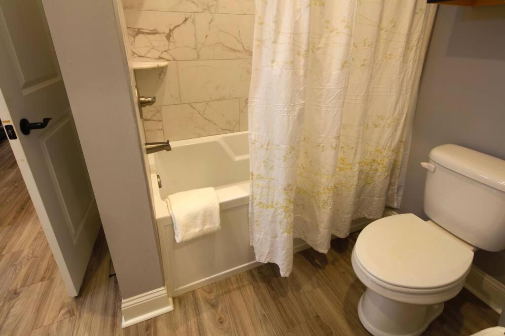 Luxury 2 Bedroom Townhouse #3 Holiday home *