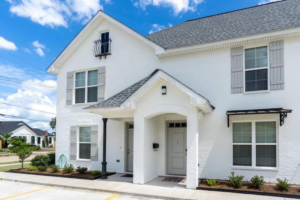 Holiday home Bright Townhouse Downtown Charles Lake Charles