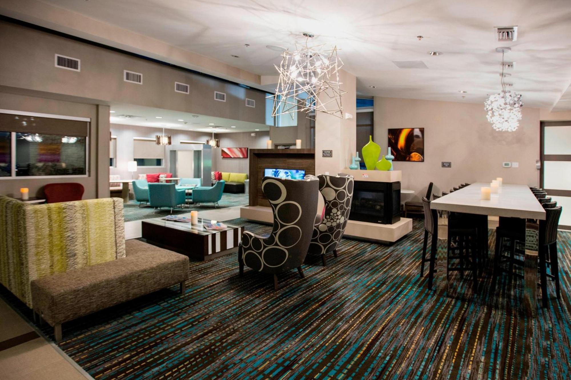By Marriott Charles Hotel Lake Charles
