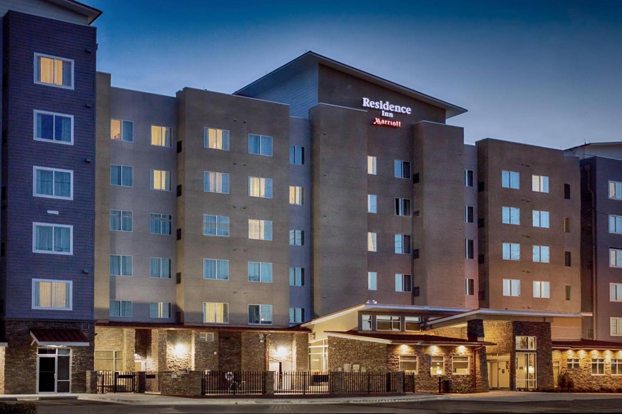 By Marriott Charles Hotel Lake Charles