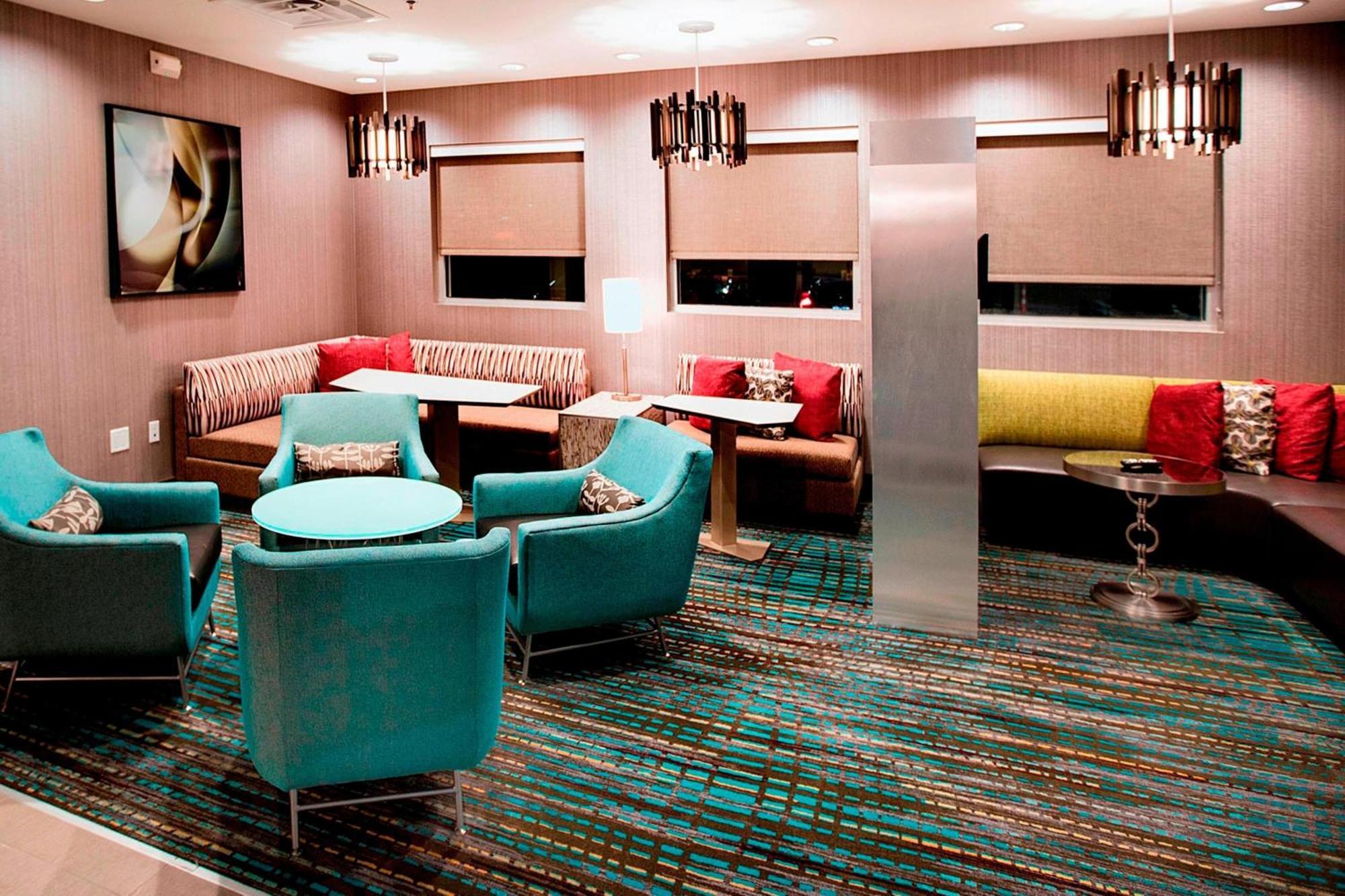 By Marriott Charles 3*