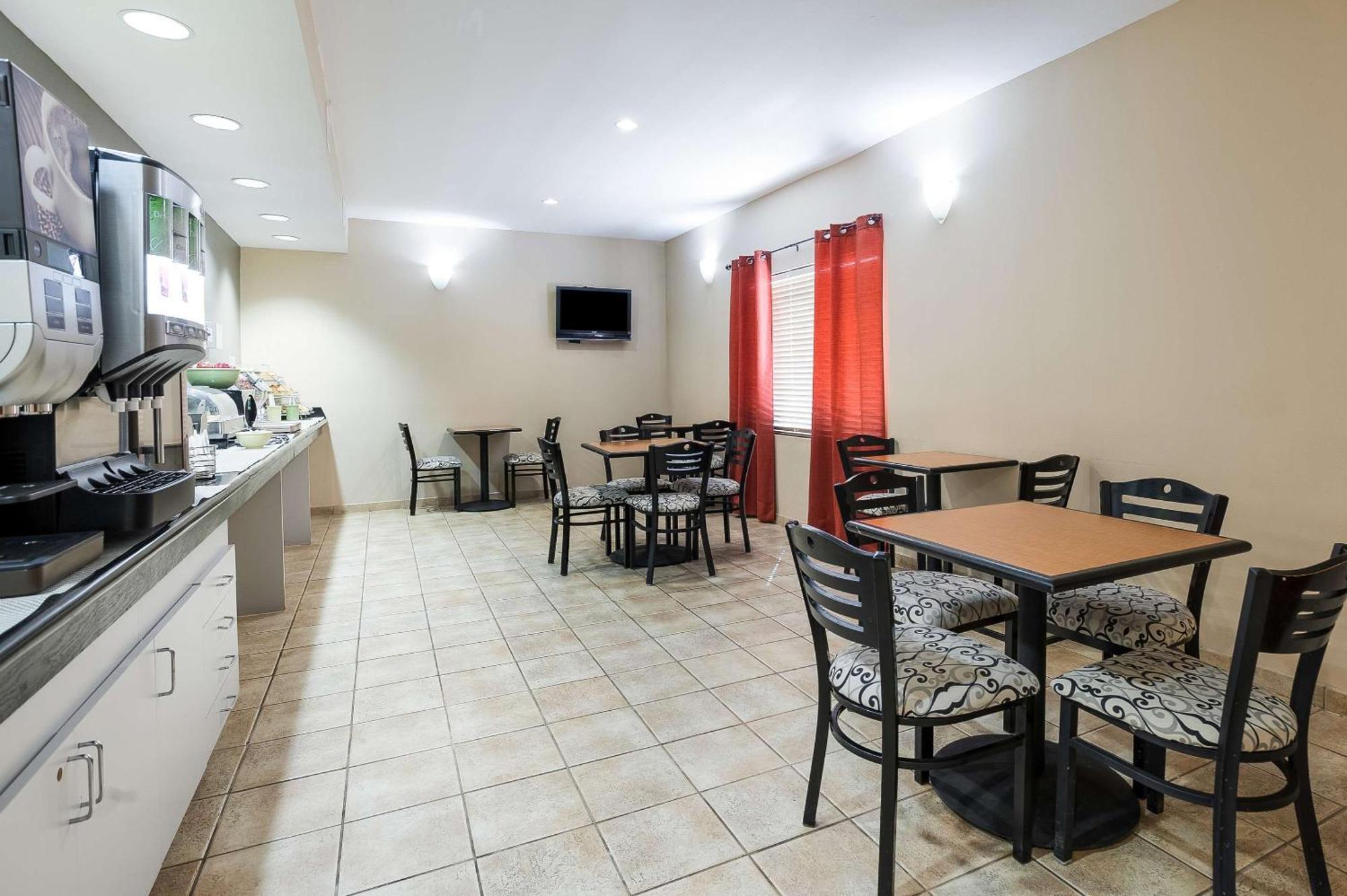 Hotel Quality & Charles South