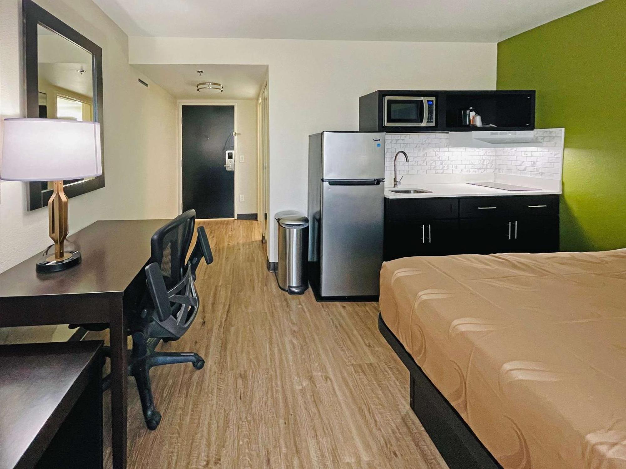 Hotel Quality & Charles South 3*