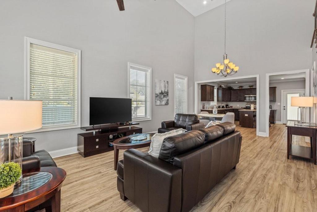Luxury 2 Bedroom Townhouse #4 Holiday home Lake Charles