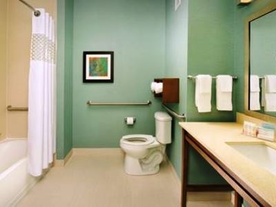Inn Hampton Charles 3*