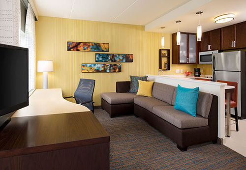 By Marriott Charles Hotel 3*