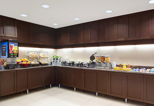 By Marriott Charles 3*