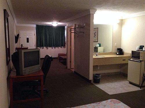Deluxe Motel Lake Charles