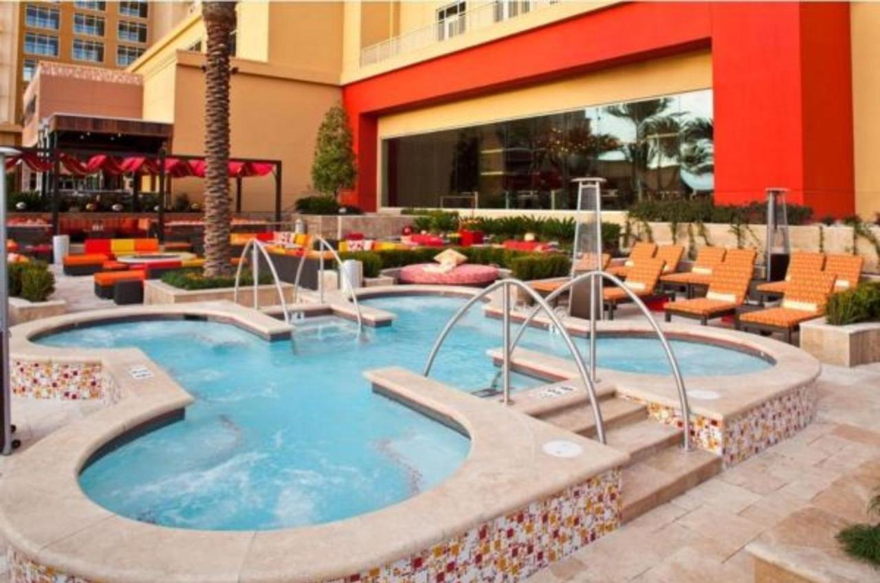 Resort Golden Nugget Charles