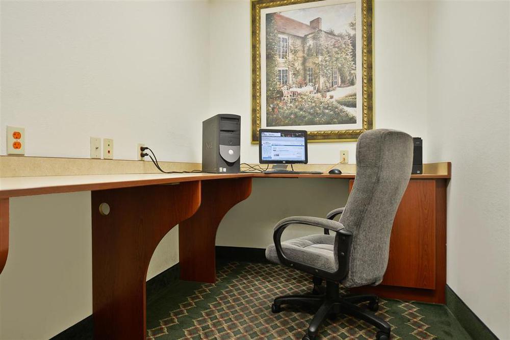 Hotel Americas Value And Charles