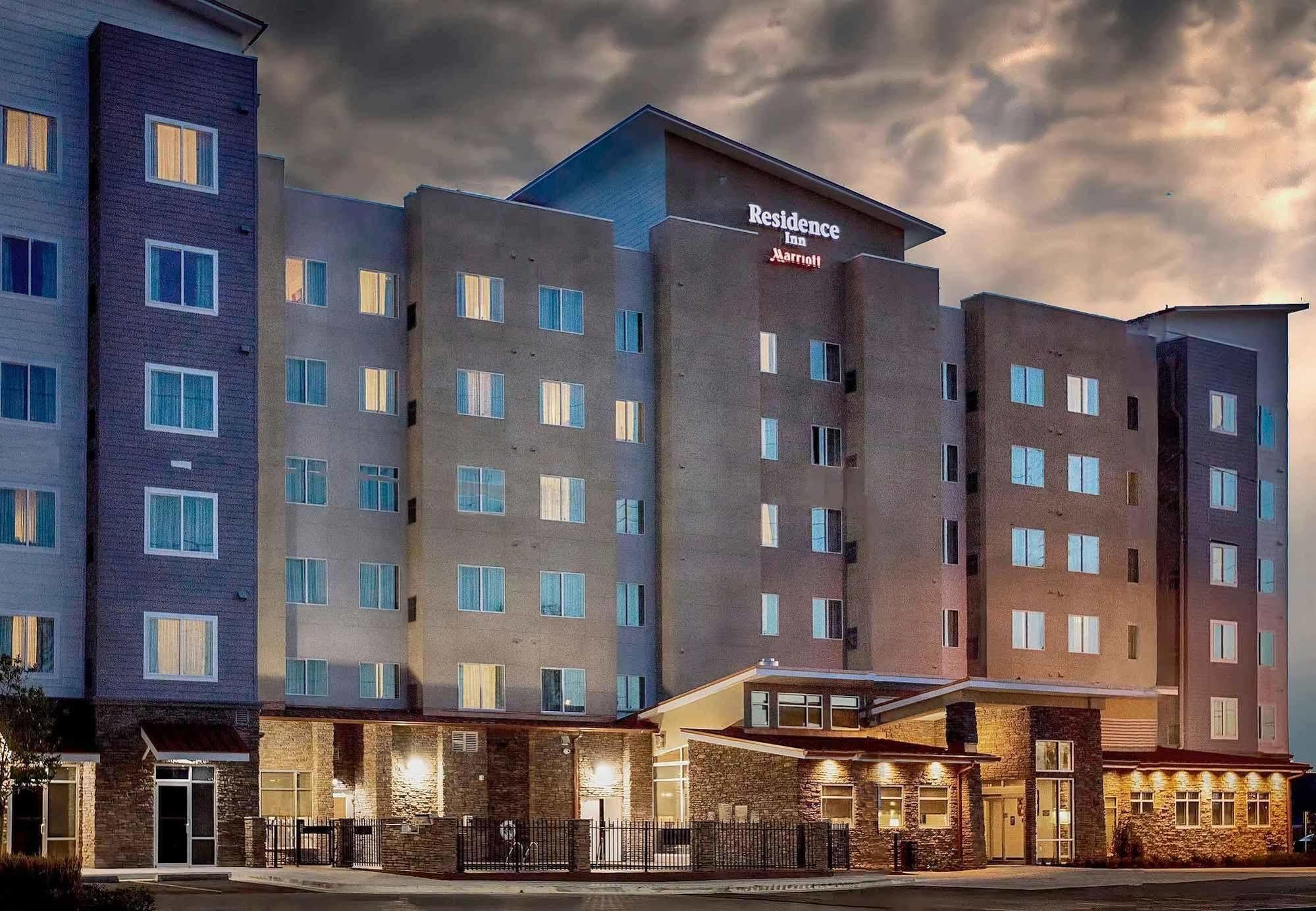 Hotel By Marriott Charles