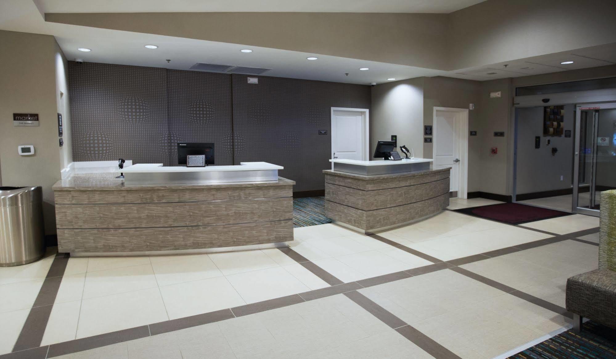 By Marriott Charles 3*