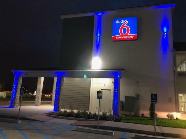 6 Charles Hotel Lake Charles