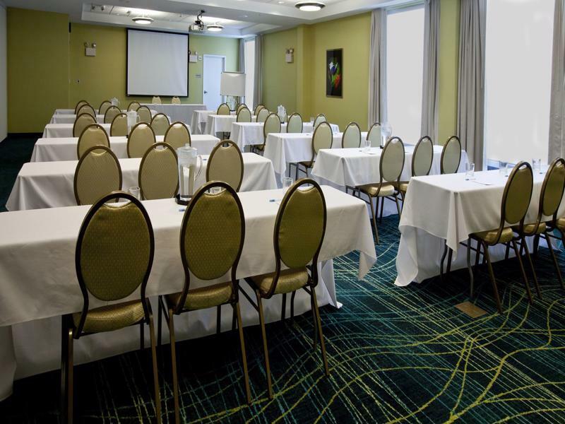 Springhill By Marriott Charles Hotel