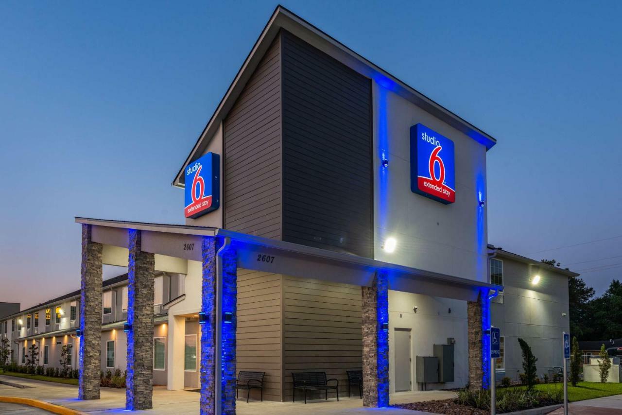 6 Charles Hotel Lake Charles