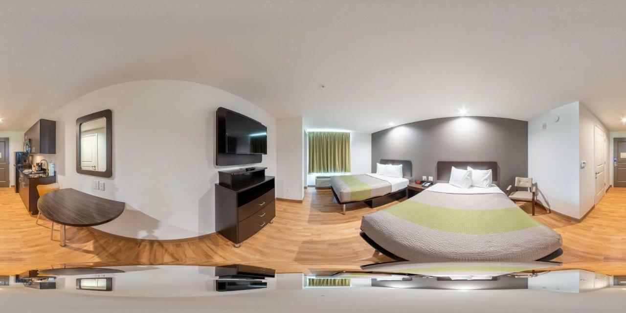 Hotel 6 Charles 2*
