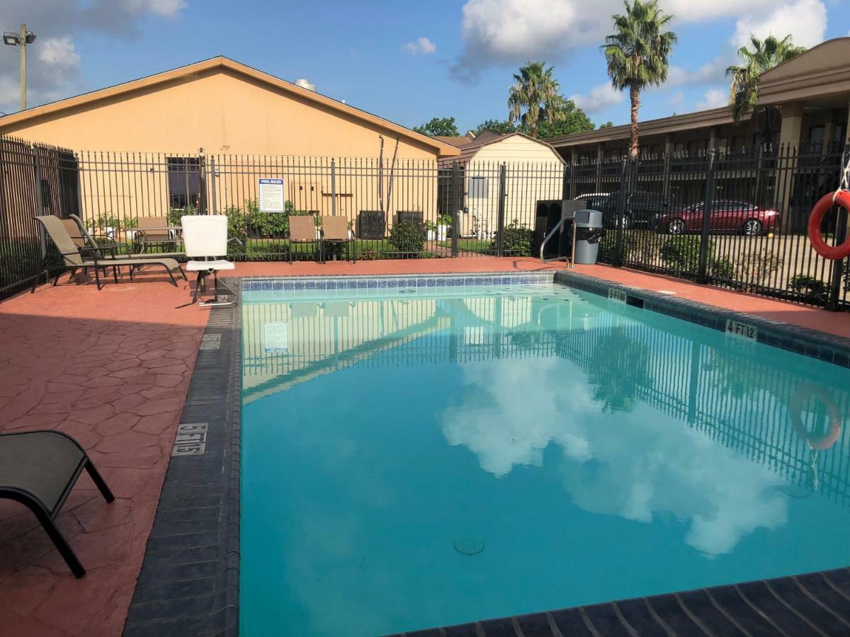 Days By Wyndham Lake Charles