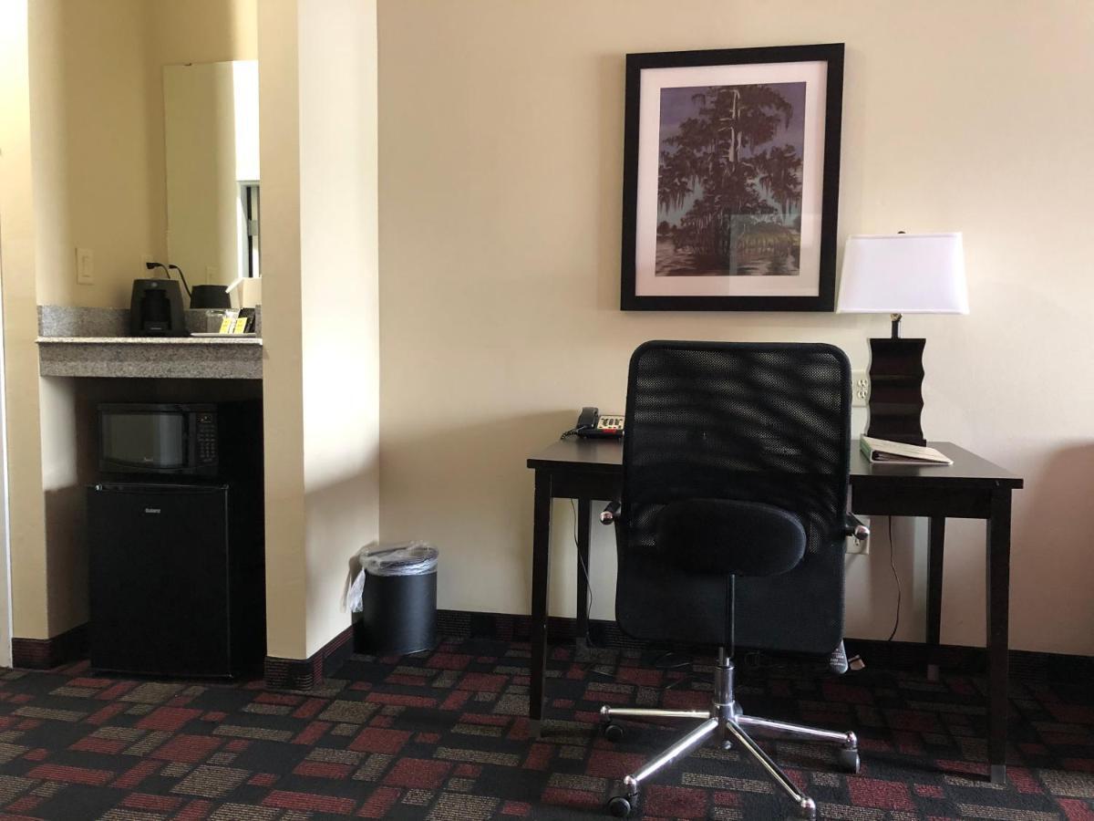 Hotel Wingate By Wyndham Charles Casino Area Lake Charles