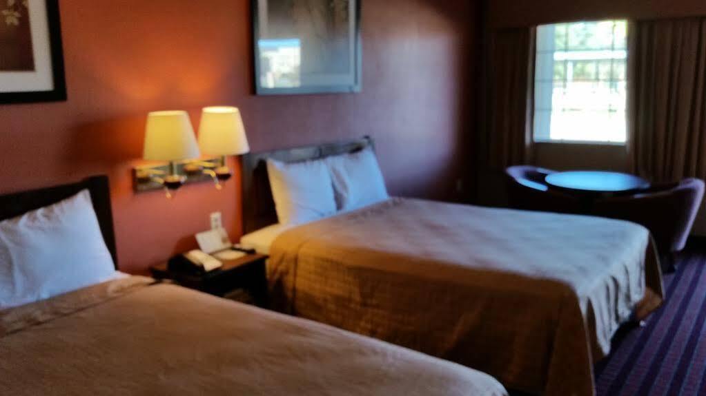 Hotel 6 Charles, La 2*