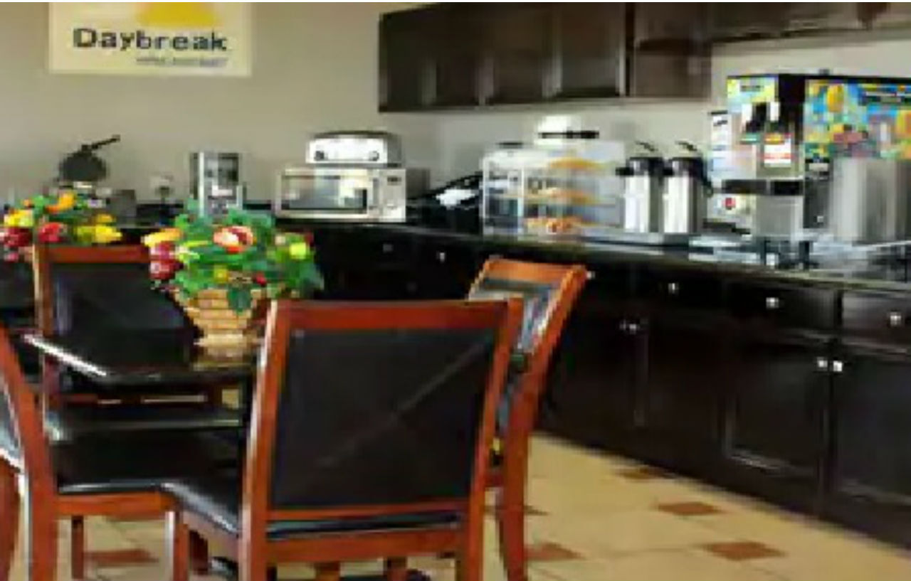 Hotel Days By Wyndham Lake Charles